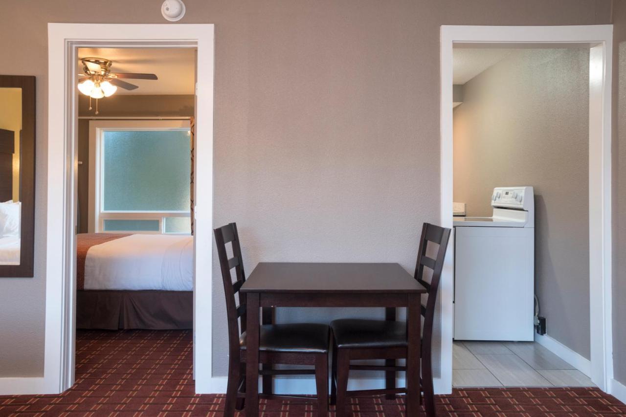 Capitol Hill Motel 2*