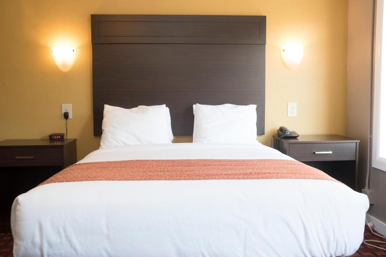 Capitol Hill Motel 2*